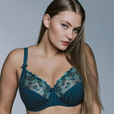 Primadonna - Deauville Fullcup BH Peacock