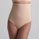 Byebra - Sculpting Højtaljet String Beige
