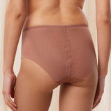 Triumph - Signature Sheer Maxi Toasted Almond