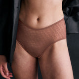 Triumph - Signature Sheer Maxi Toasted Almond