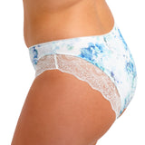 Fantasie - Lucia Tai Trusse Blue Garden