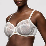 Primadonna - Naica Fullcup BH Natural