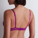 Aubade - Into The Groove Triangle Pink Karma