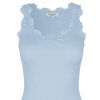 Rosemunde - Iconic Silke Top med Blonde Heather Sky