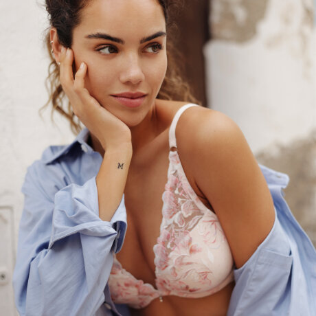 LingaDore - Vatteret Plunge BH Cream Pink