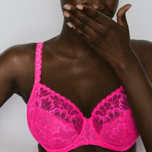 Primadonna - Mocuto Fullcup BH Pixie Blosso